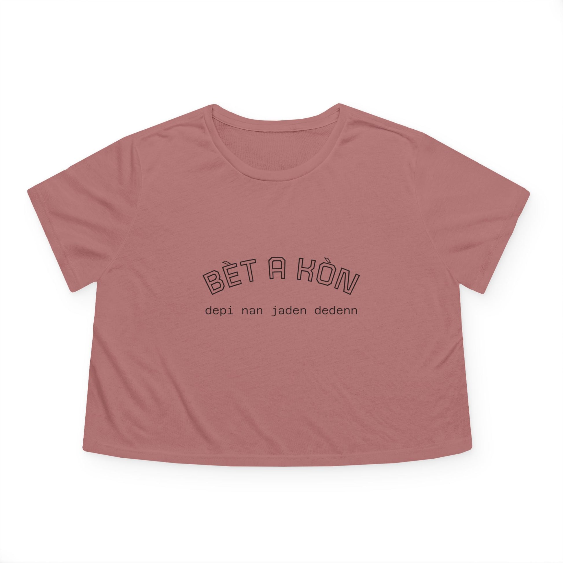 Flowy Cropped Tee 'Bèt a Kòn'