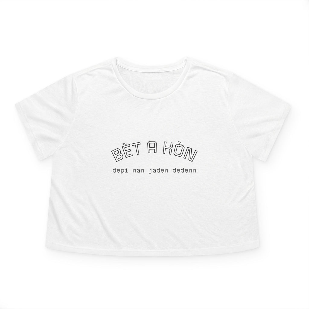 Flowy Cropped Tee 'Bèt a Kòn'