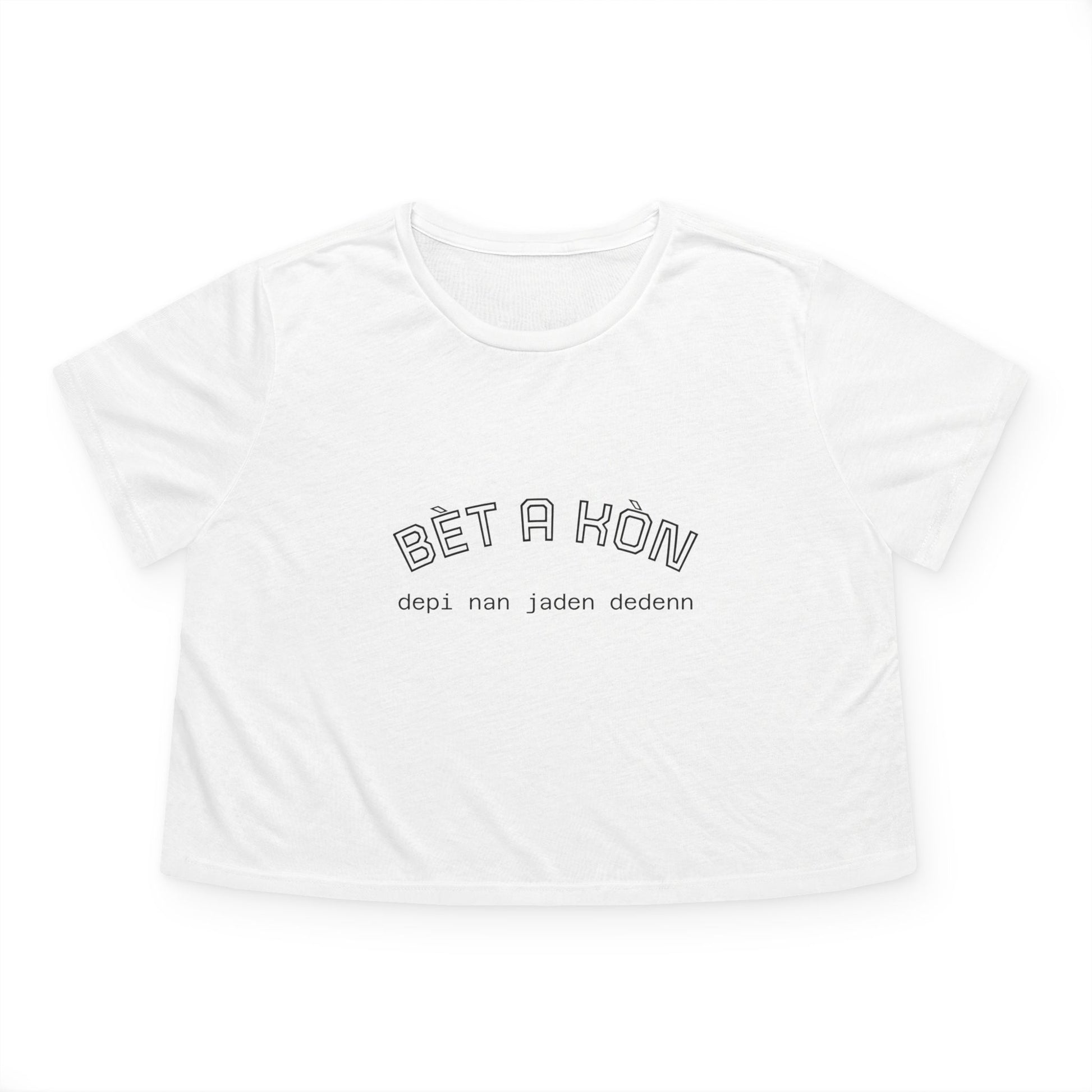 Flowy Cropped Tee 'Bèt a Kòn'