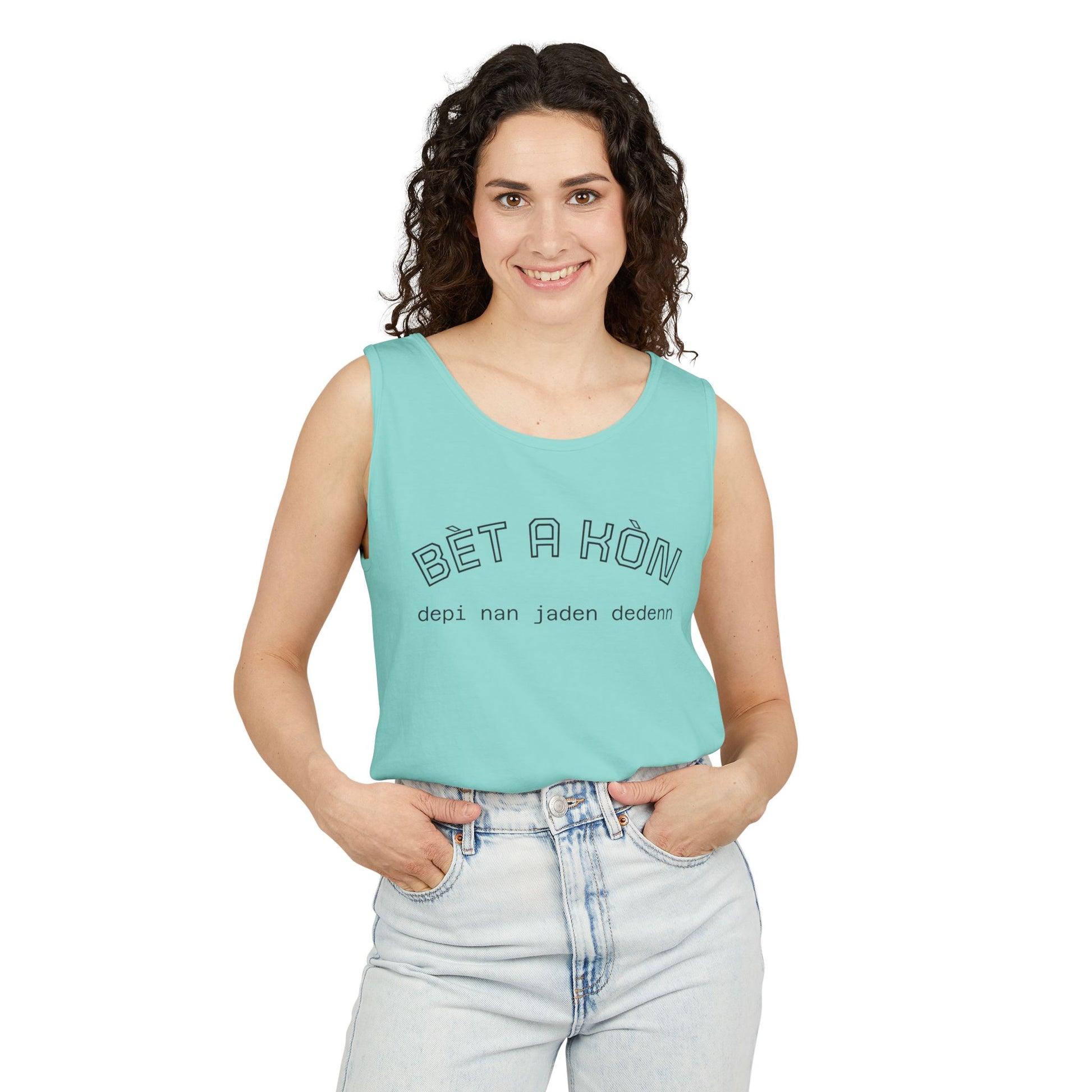 Bèt a Kòn Unisex Garment